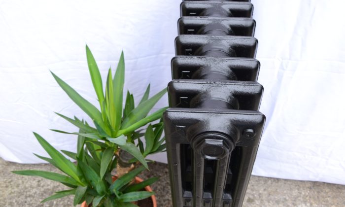 Radiador Normal negro satinado
